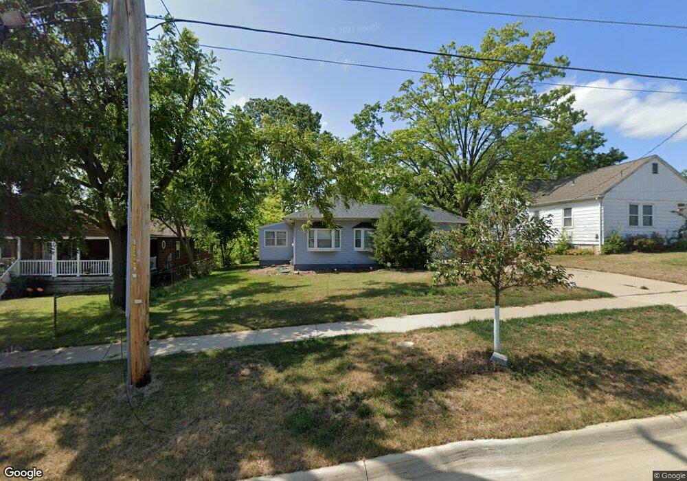 2126 18th St SW, Cedar Rapids, IA 52404 - photo 1