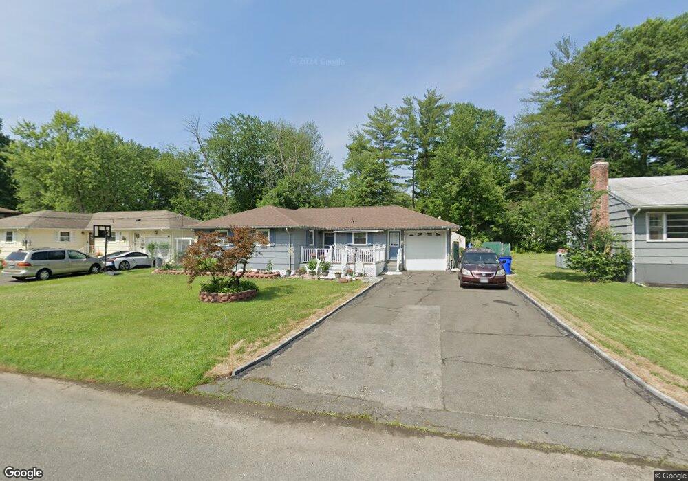 35 Alderwood Dr, West Hartford, CT 06117 - photo 1