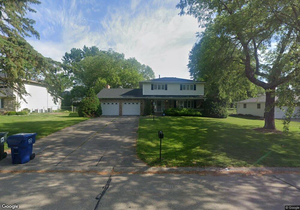 2038 E 45th St, Davenport, IA 52807 - photo 1