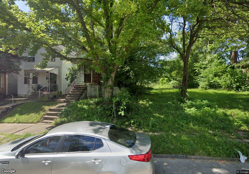 4438 Bessie Ave, Saint Louis, MO 63115 - photo 1