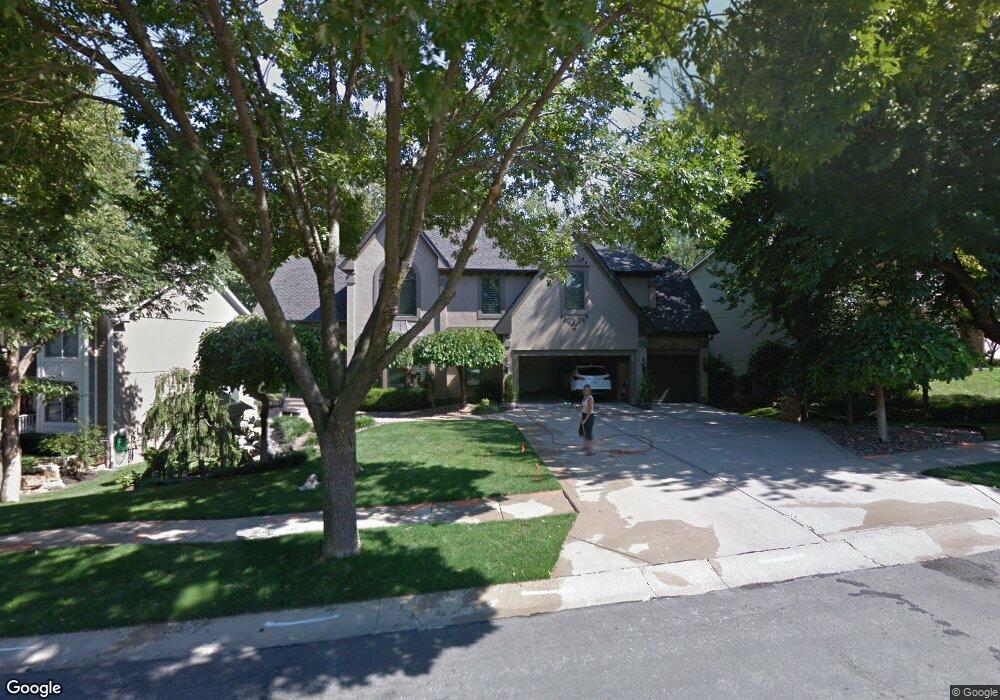 14947 Rhodes Cir, Lenexa, KS 66215 - photo 1