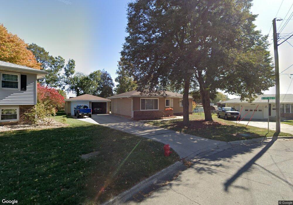 200 E 25th St N, Newton, IA 50208 - photo 1