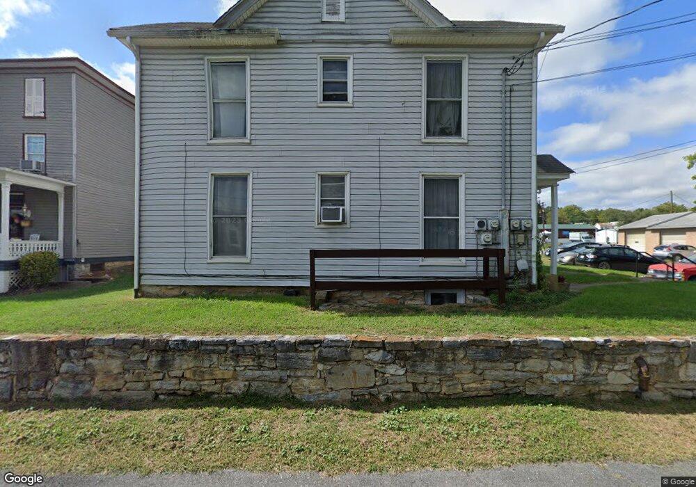 117 N Hawksbill St, Luray, VA 22835 - photo 1