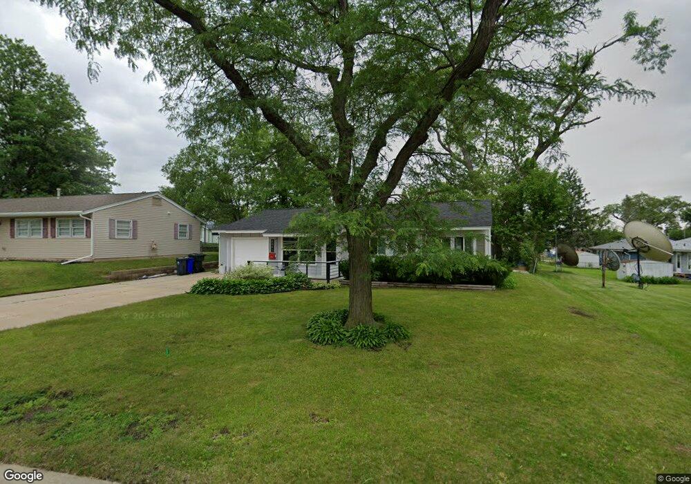 4861 Ford Ave NW, Cedar Rapids, IA 52405 - photo 1