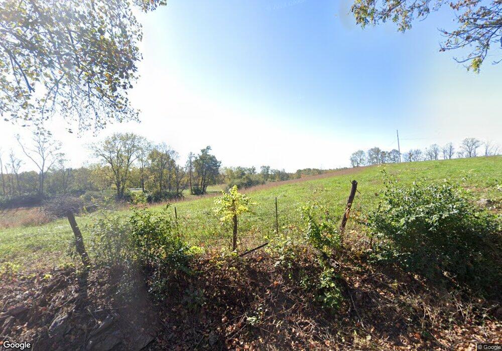 257 Reese Ln, Bunker Hill, WV 25413 - photo 1