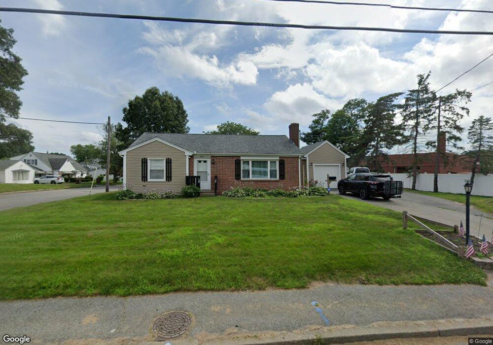 436 Sandy Ln, Warwick, RI 02889 - photo 1