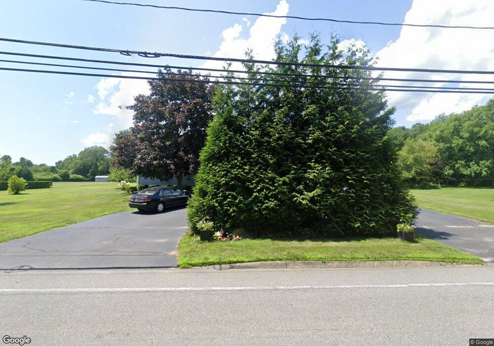 589 Russells Mills Rd, South Dartmouth, MA 02748 - photo 1