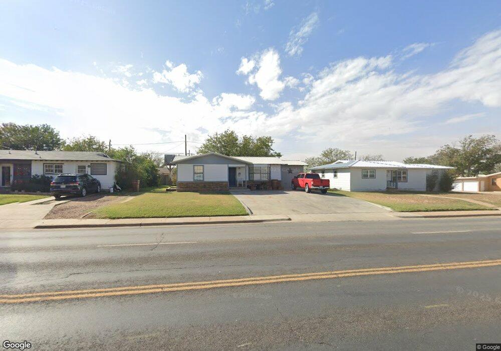 902 Birdwell Ln, Big Spring, TX 79720 - photo 1