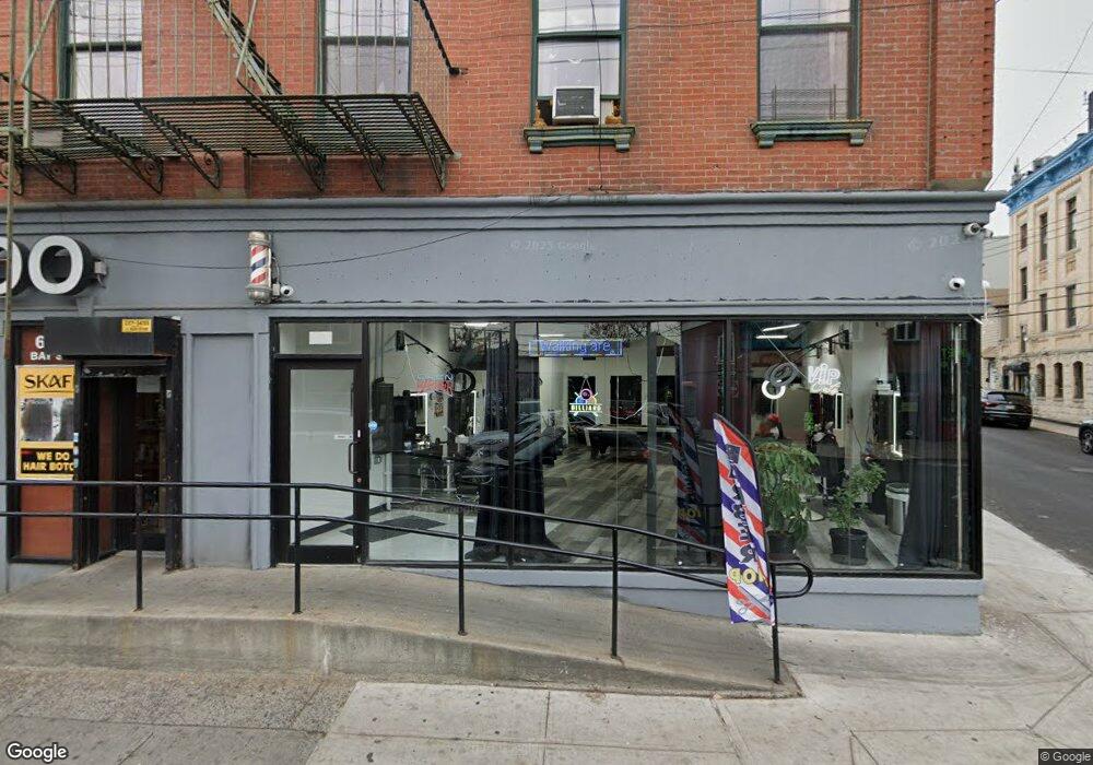 660 Bay St unit 1, Staten Island, NY 10304 - photo 1