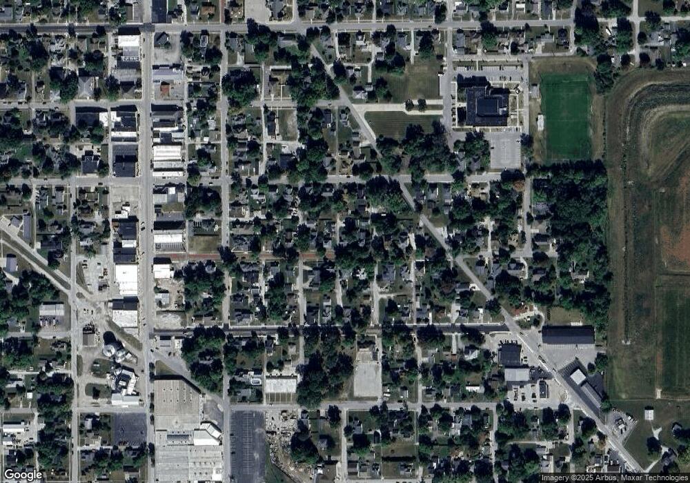 305 E 5th St, Sheridan, IN 46069 - photo 1