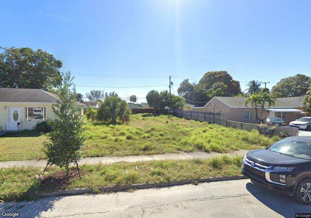 948 30th St, West Palm Beach, FL 33407 - photo 1