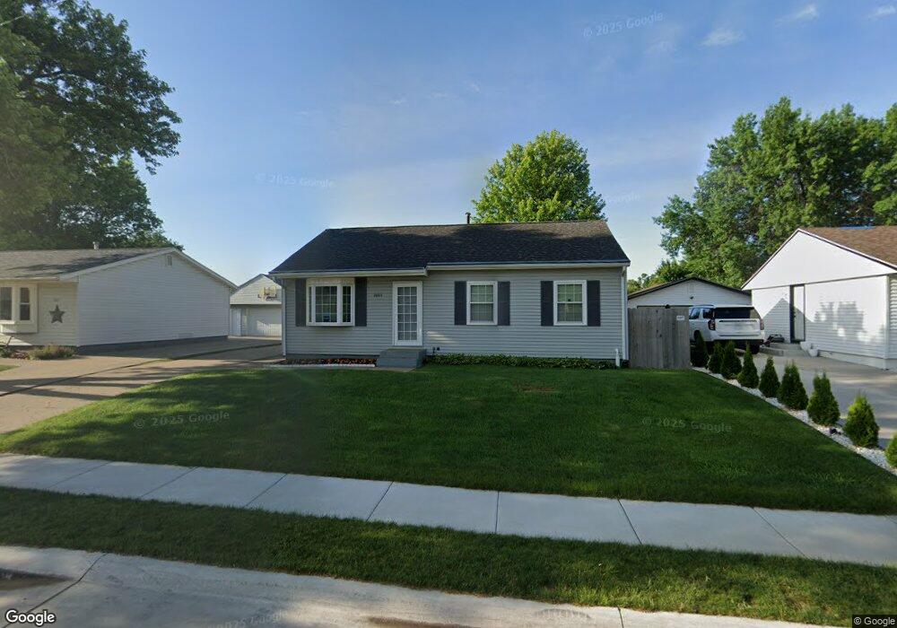 2003 W 54th St, Davenport, IA 52806 - photo 1
