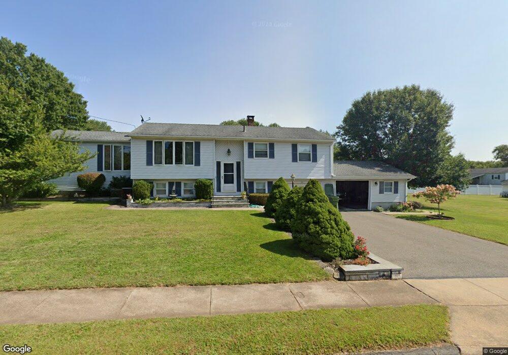 96 Azalea Dr, Middletown, CT 06457 - photo 1