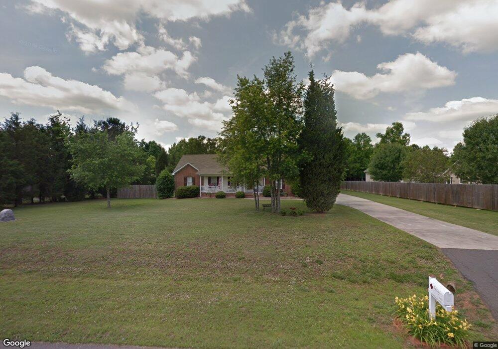 1405 Stonebriar Ln, Clover, SC 29710 - photo 1