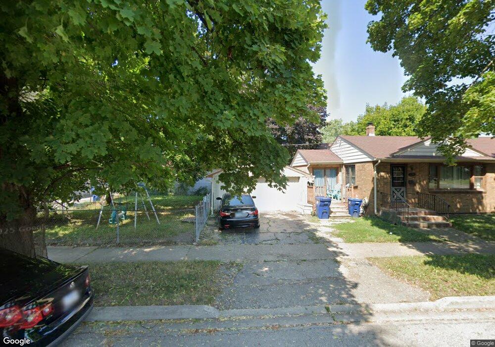 2000 Lloyd Ave, Waukegan, IL 60085 - photo 1