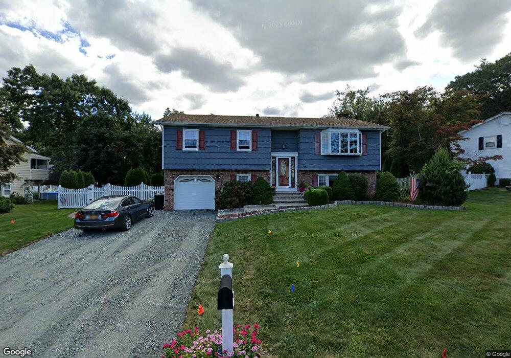 33 Southpark Dr, Garnerville, NY 10923 - photo 1