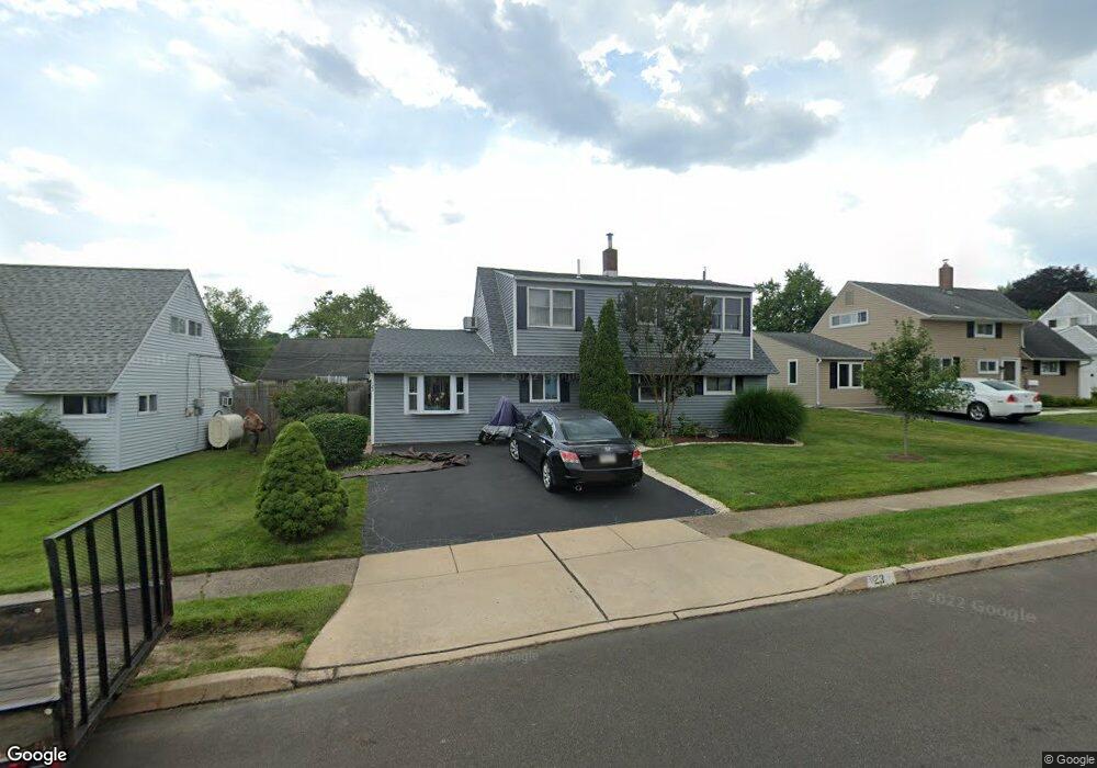 23 Red Maple Ln, Levittown, PA 19055 - photo 1