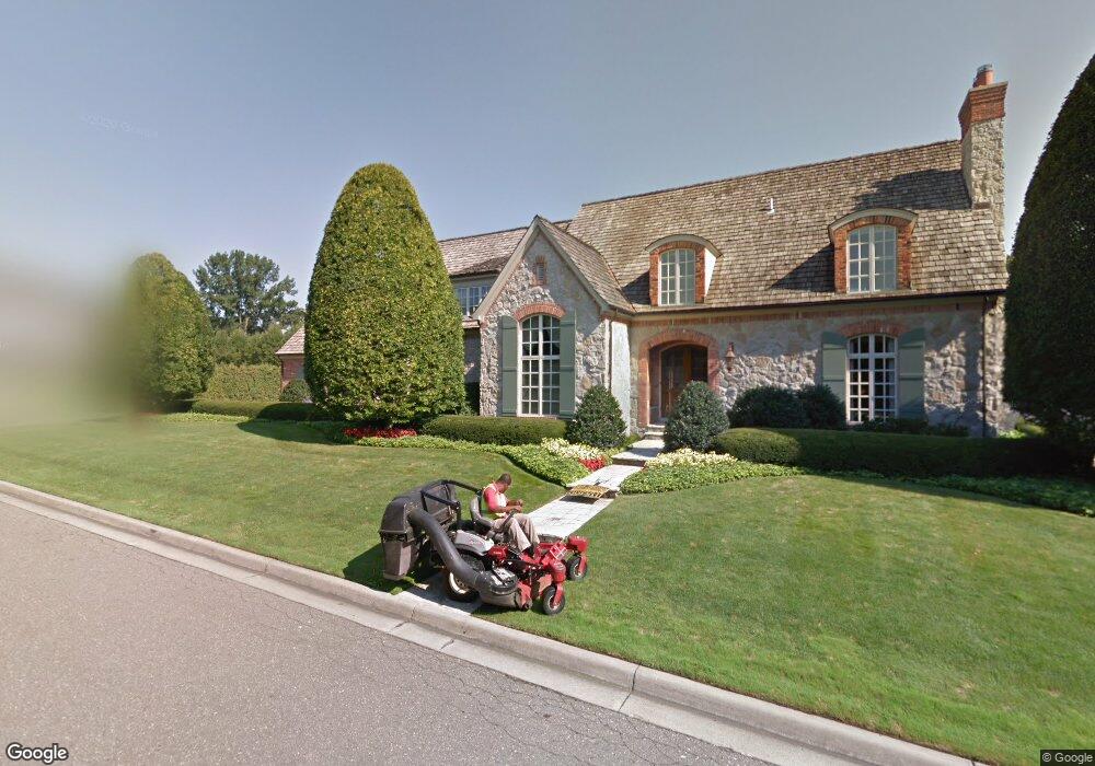 4 Cherry Hurst Ln, Grosse Pointe Farms, MI 48236 - photo 1