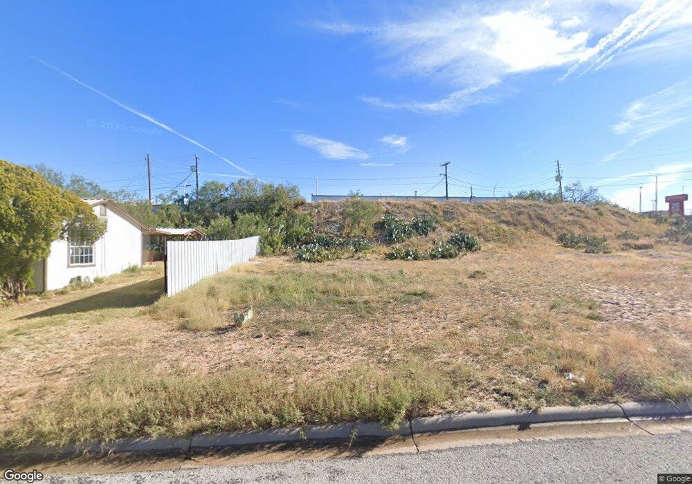 1207 S Lancaster St, Big Spring, TX 79720 - photo 1