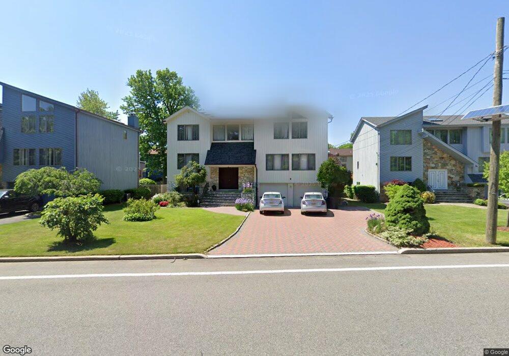 9 Hudson Terrace, Englewood Cliffs, NJ 07632 - photo 1