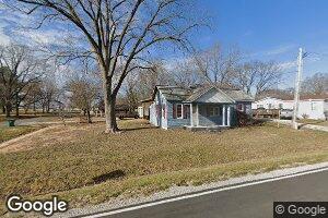 410 Collins St, Huey, IL 62252