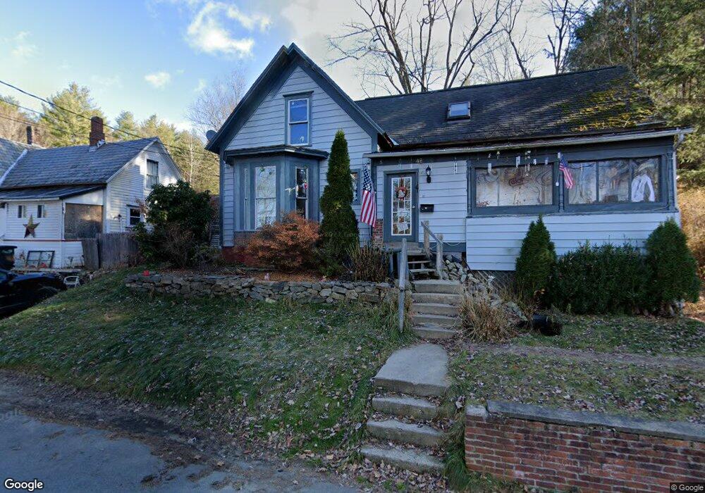45 Mechanic St, Winchester, NH 03470 - photo 1