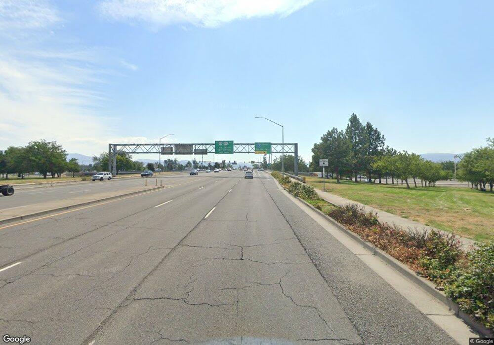 2425 Crater Lake Hwy, Medford, OR 97504 - photo 1