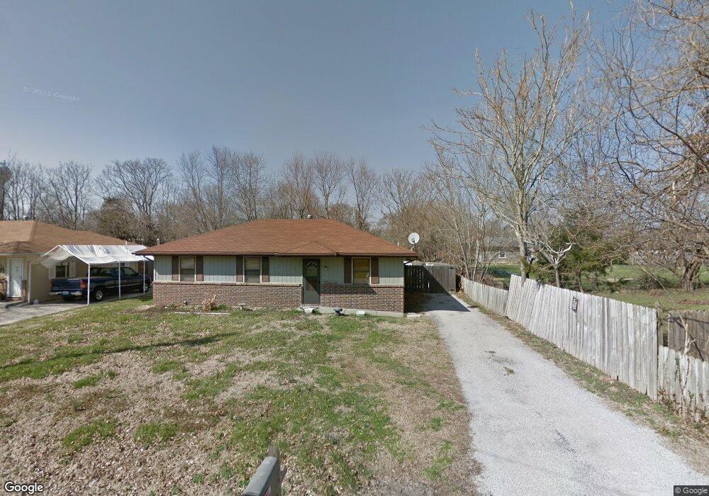 407 Lynn St, Nixa, MO 65714 - photo 1