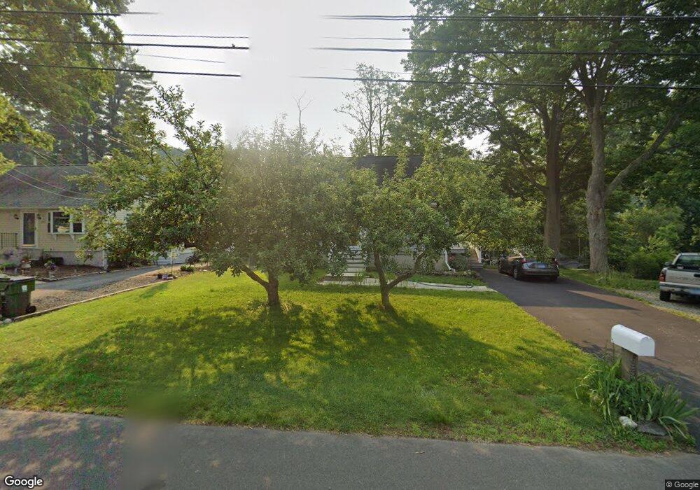 353 Sasapequan Rd, Fairfield, CT 06824 - photo 1