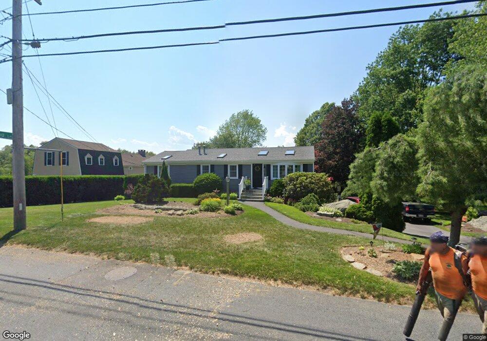 680 Sharps Lot Rd, Swansea, MA 02777 - photo 1