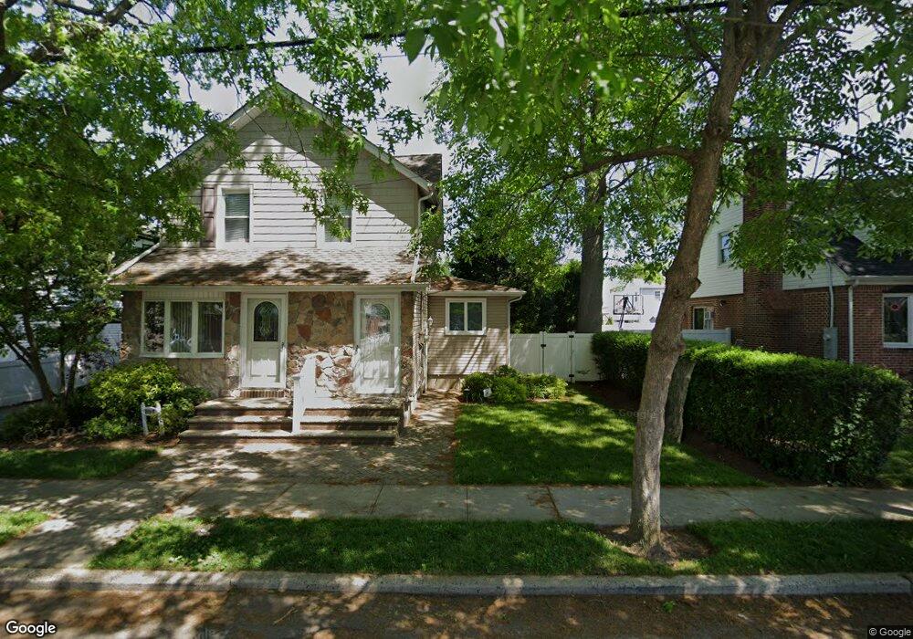 894 Garfield St unit 2, Franklin Square, NY 11010 - photo 1