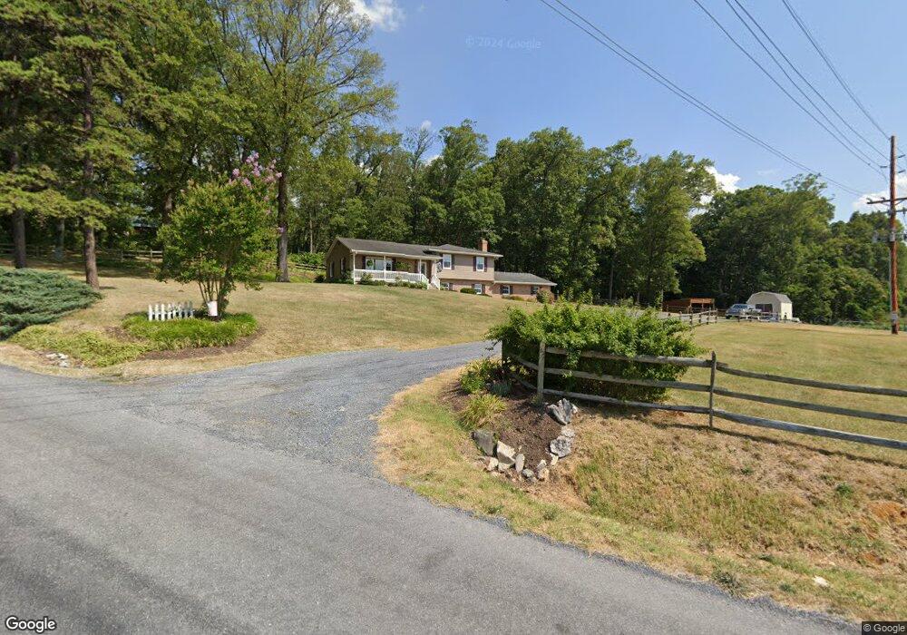 756 Green Acre Dr, Strasburg, VA 22657 - photo 1