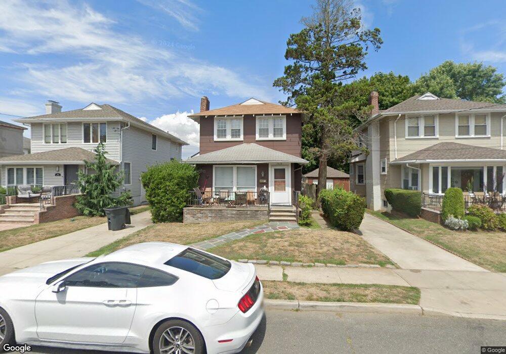 574 Grant Place, Cedarhurst, NY 11516 - photo 1