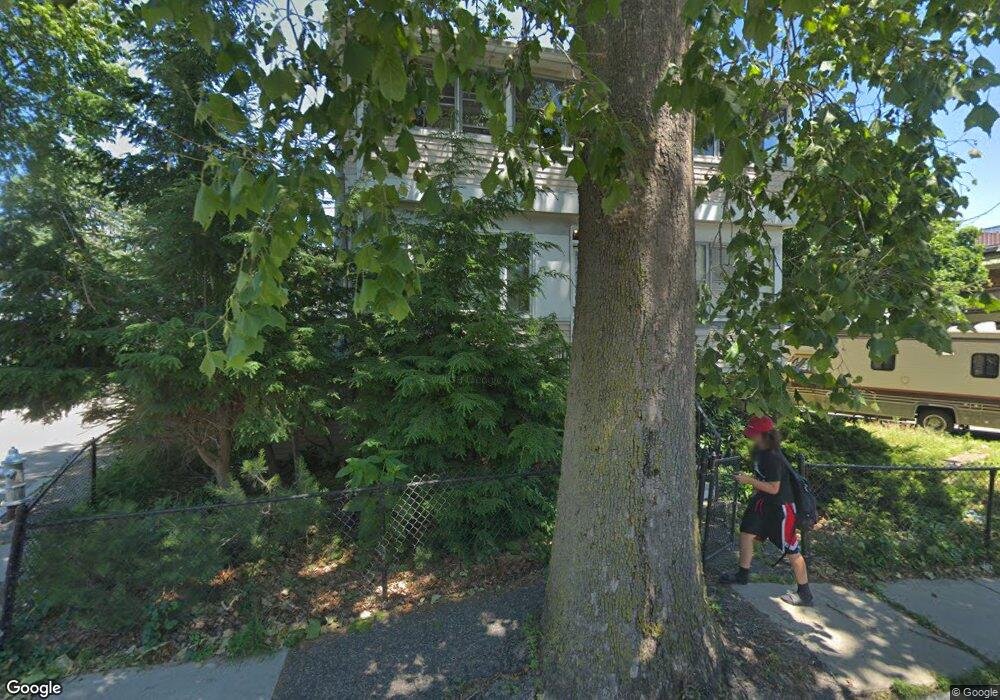 196 Pemberton St, Cambridge, MA 02140 - photo 1