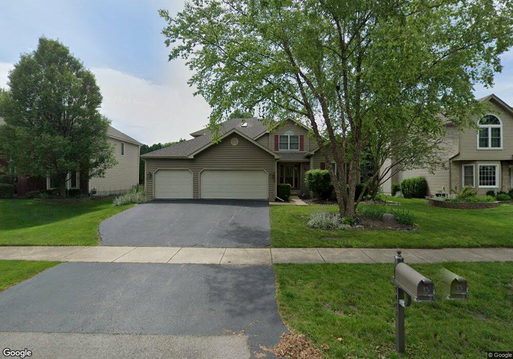 4448 Dairymans Cir, Naperville, IL 60564 - photo 1
