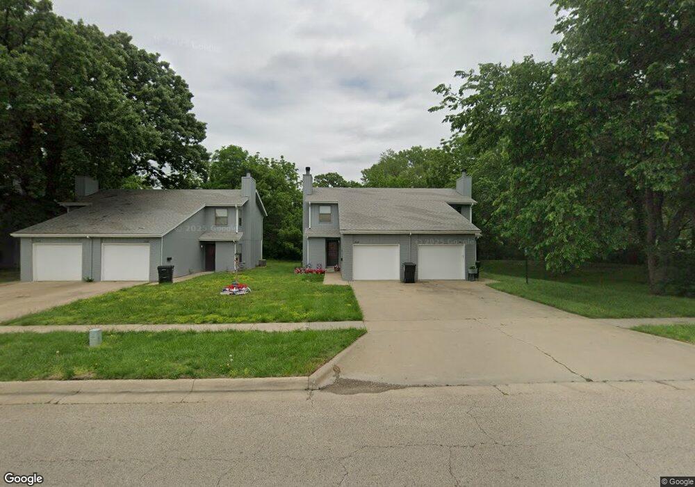 3658 SW Oak Pkwy, Topeka, KS 66614 - photo 1