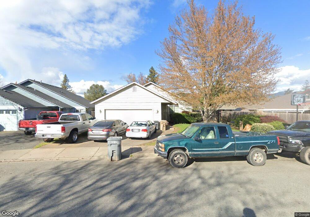 490 Marion Ln, Grants Pass, OR 97527 - photo 1