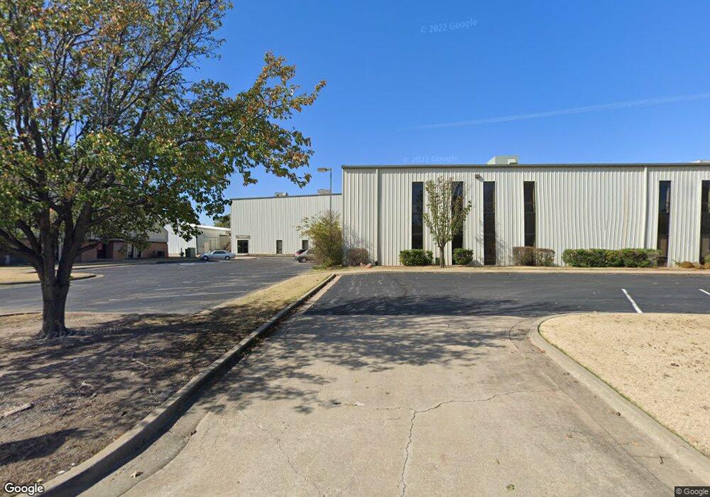 16 N Cherokee St, Pryor, OK 74361 - photo 1