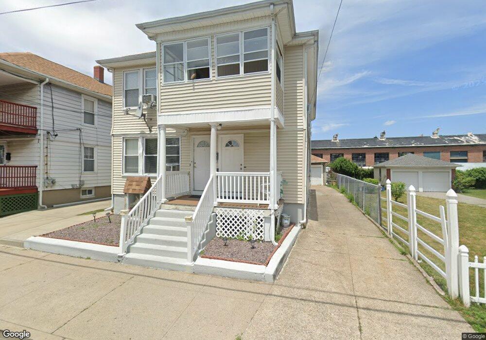 118 Columbine Ave, Pawtucket, RI 02861 - photo 1