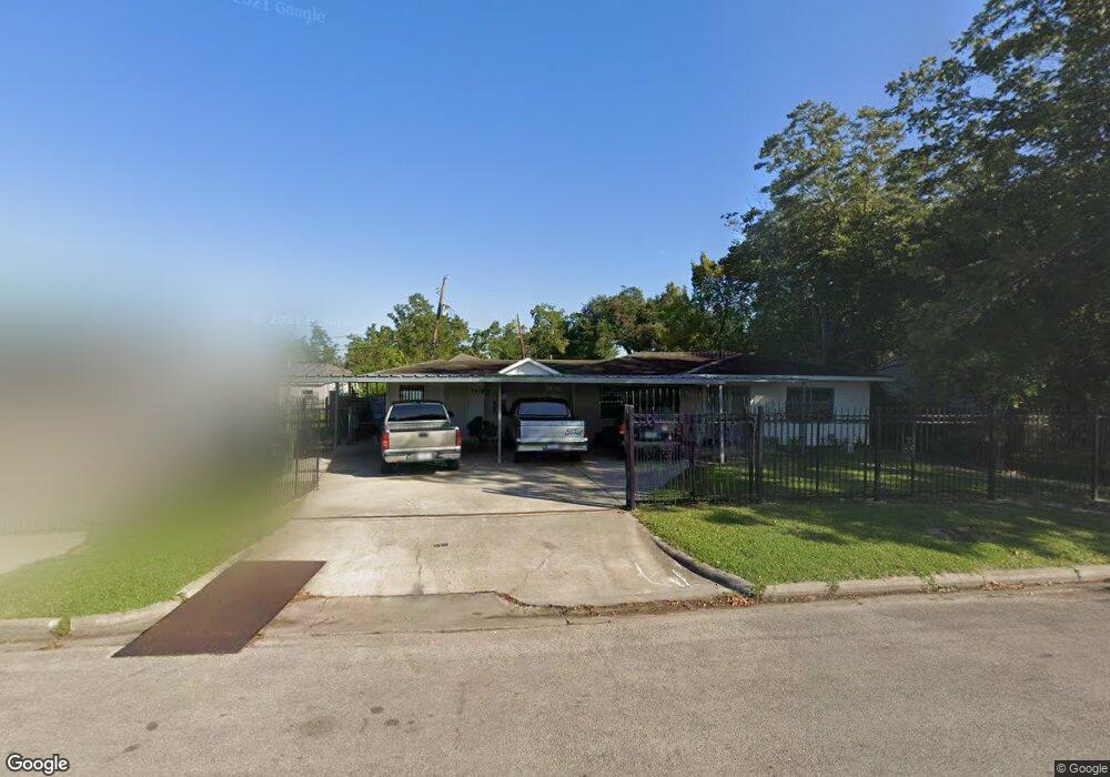 7415 Kingsley St, Houston, TX 77087 - photo 1