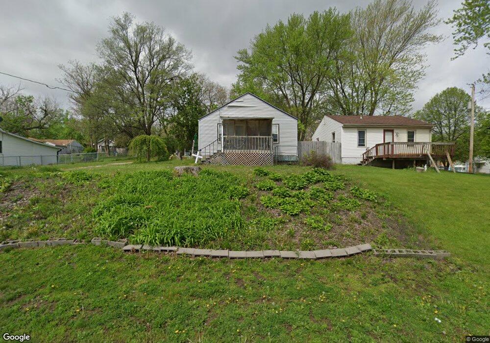 4404 SW 2nd St, Des Moines, IA 50315 - photo 1