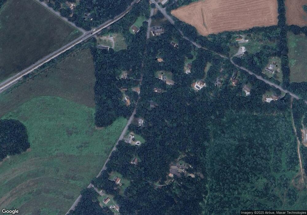 1348 Laurel Ln, New Ringgold, PA 17960 - photo 1