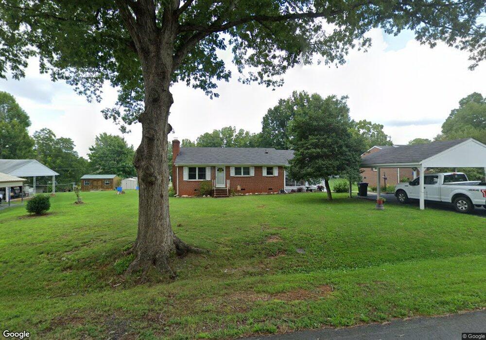 1620 1st St, Victoria, VA 23974 - photo 1