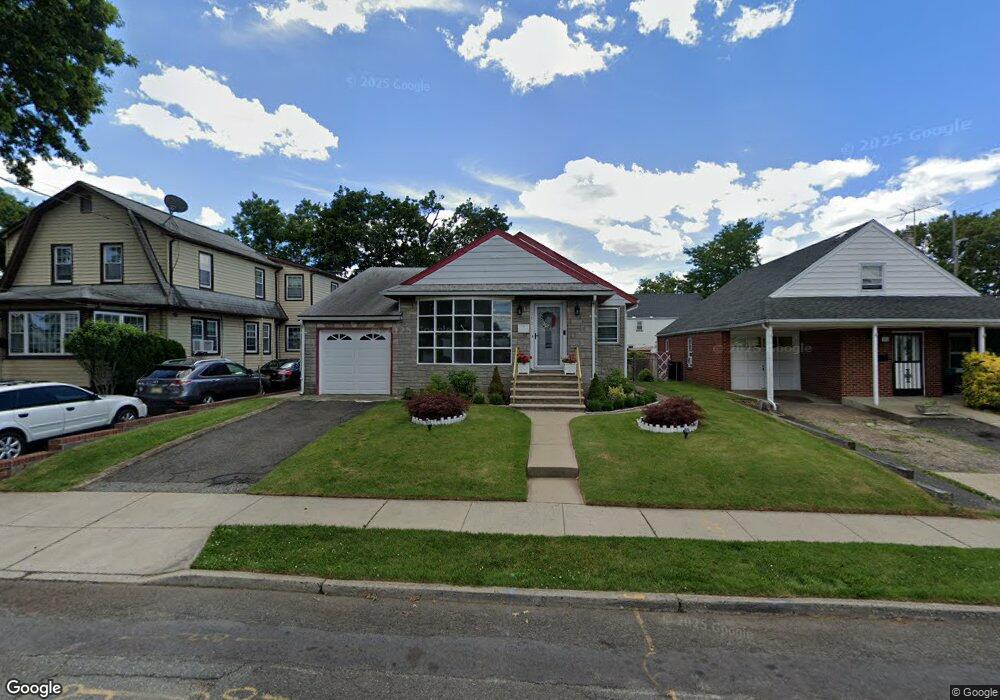 304 Ottawa Ave, Hasbrouck Heights, NJ 07604 - photo 1