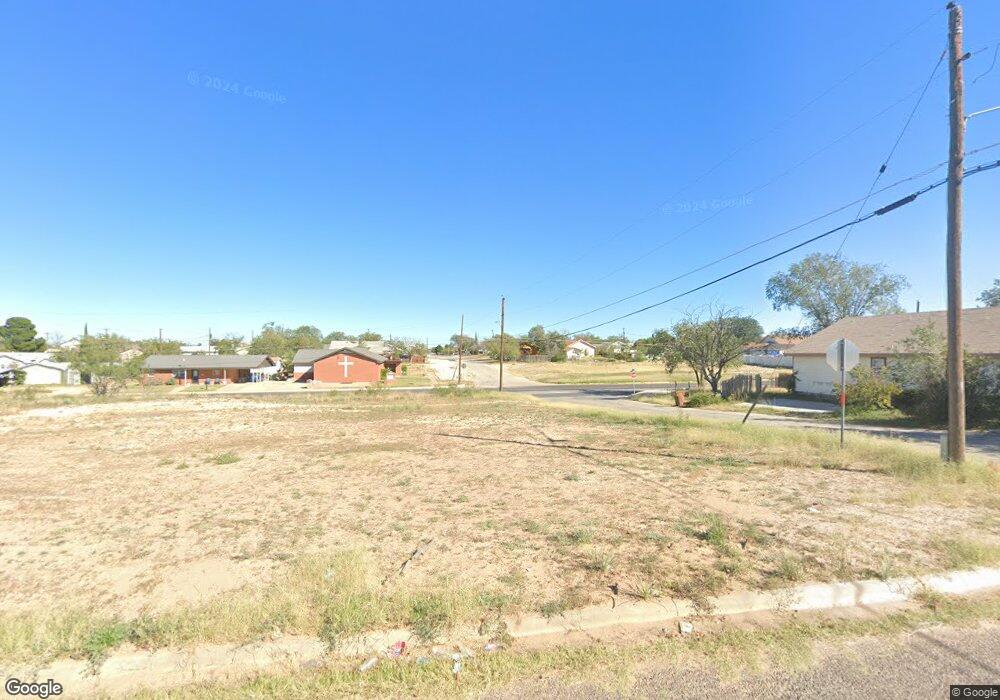 1317 Nolan St, Big Spring, TX 79720 - photo 1