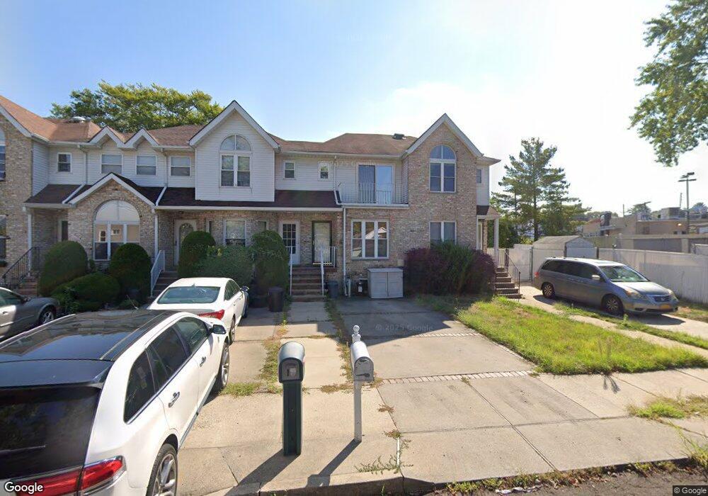 9 Treetz Place, Staten Island, NY 10314 - photo 1