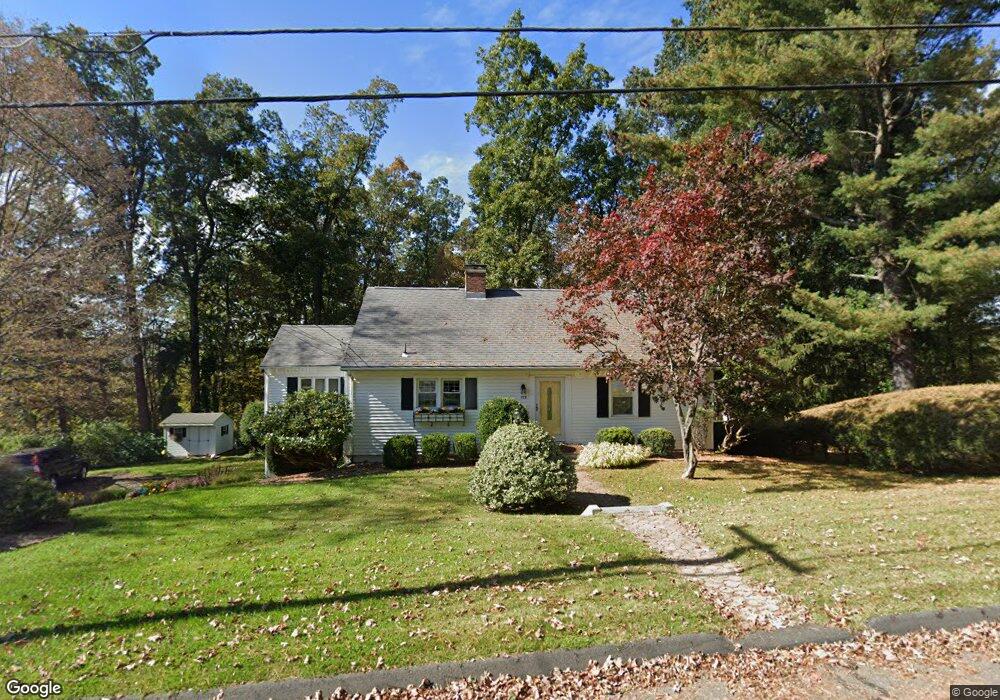 153 Richardson Dr, Middlebury, CT 06762 - photo 1