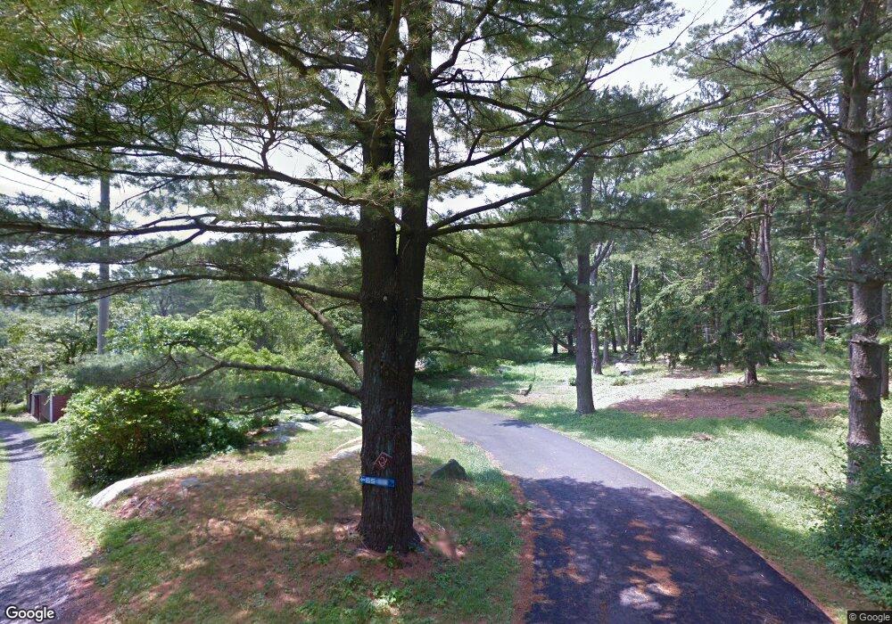 62 Dorethy Rd, Redding, CT 06896 - photo 1