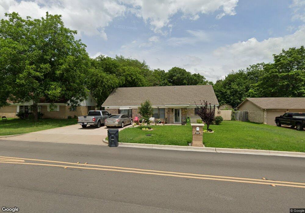 3304 Old Robinson Rd, Waco, TX 76706 - photo 1