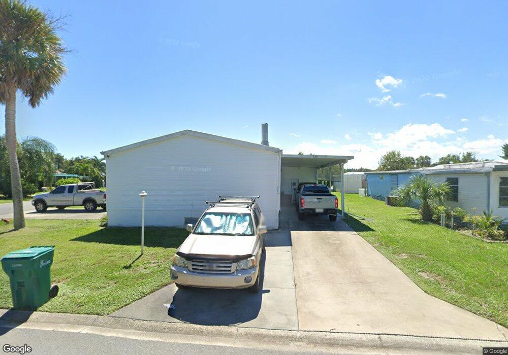 862 Pecan Cir, Sebastian, FL 32976 - photo 1